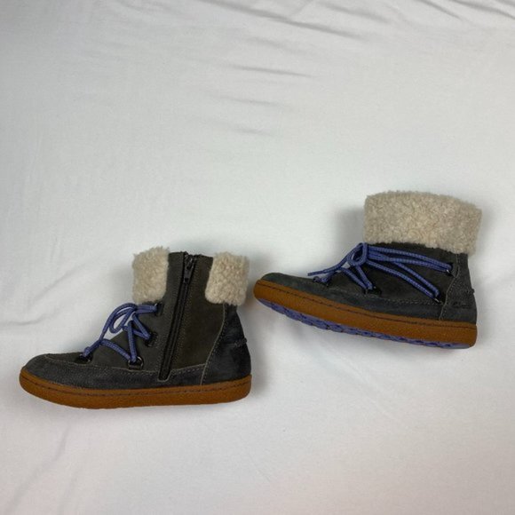 Clarks Ariana Mae Junior Boot Size 1.5M - Picture 3 of 10